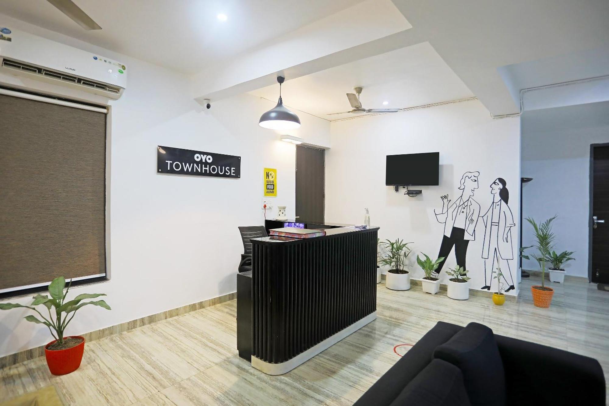 מלון Super Townhouse Cloud Bay, Near Genpact, Sector-69, גורגאון מראה חיצוני תמונה