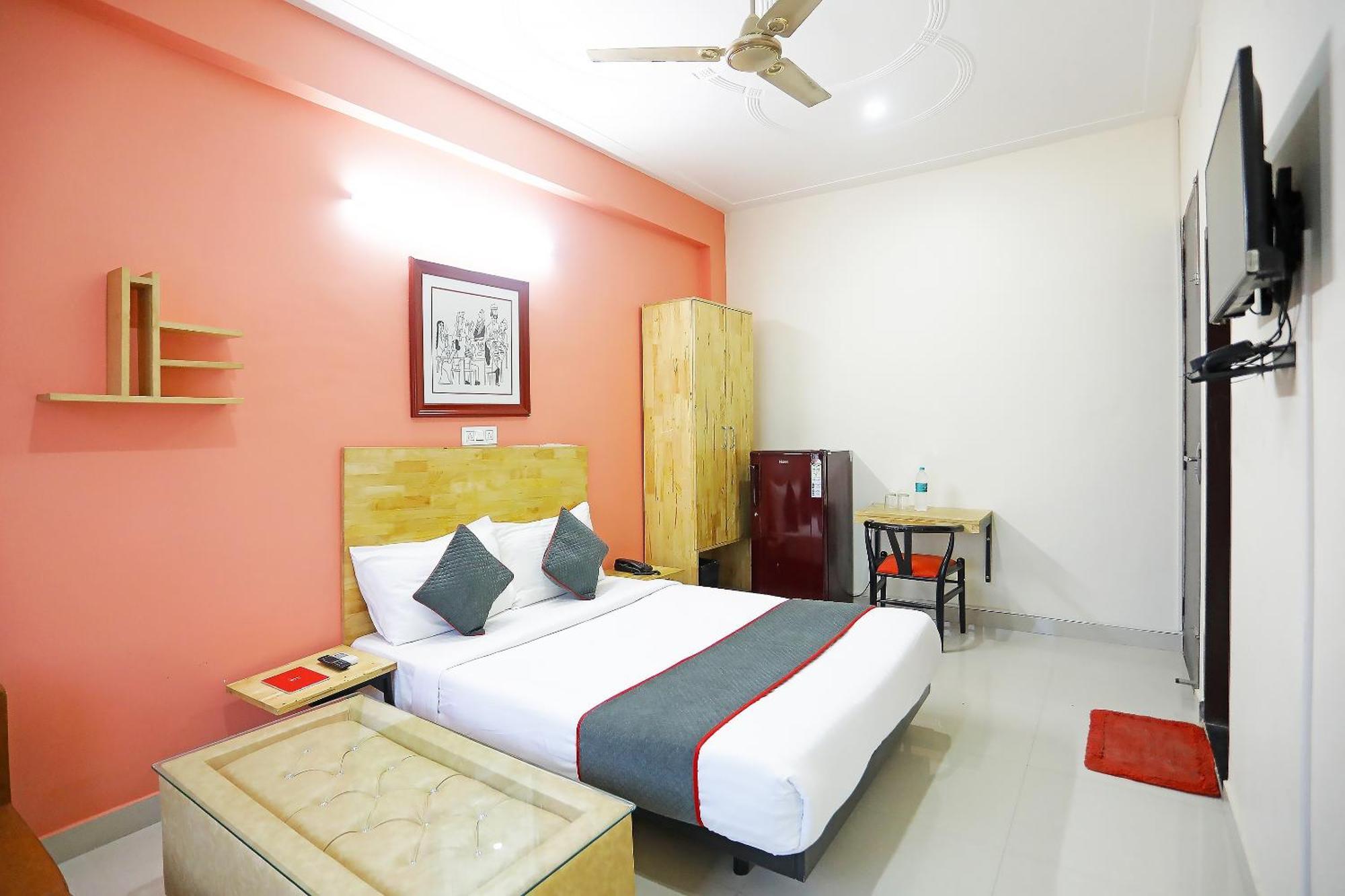 מלון Super Townhouse Cloud Bay, Near Genpact, Sector-69, גורגאון מראה חיצוני תמונה