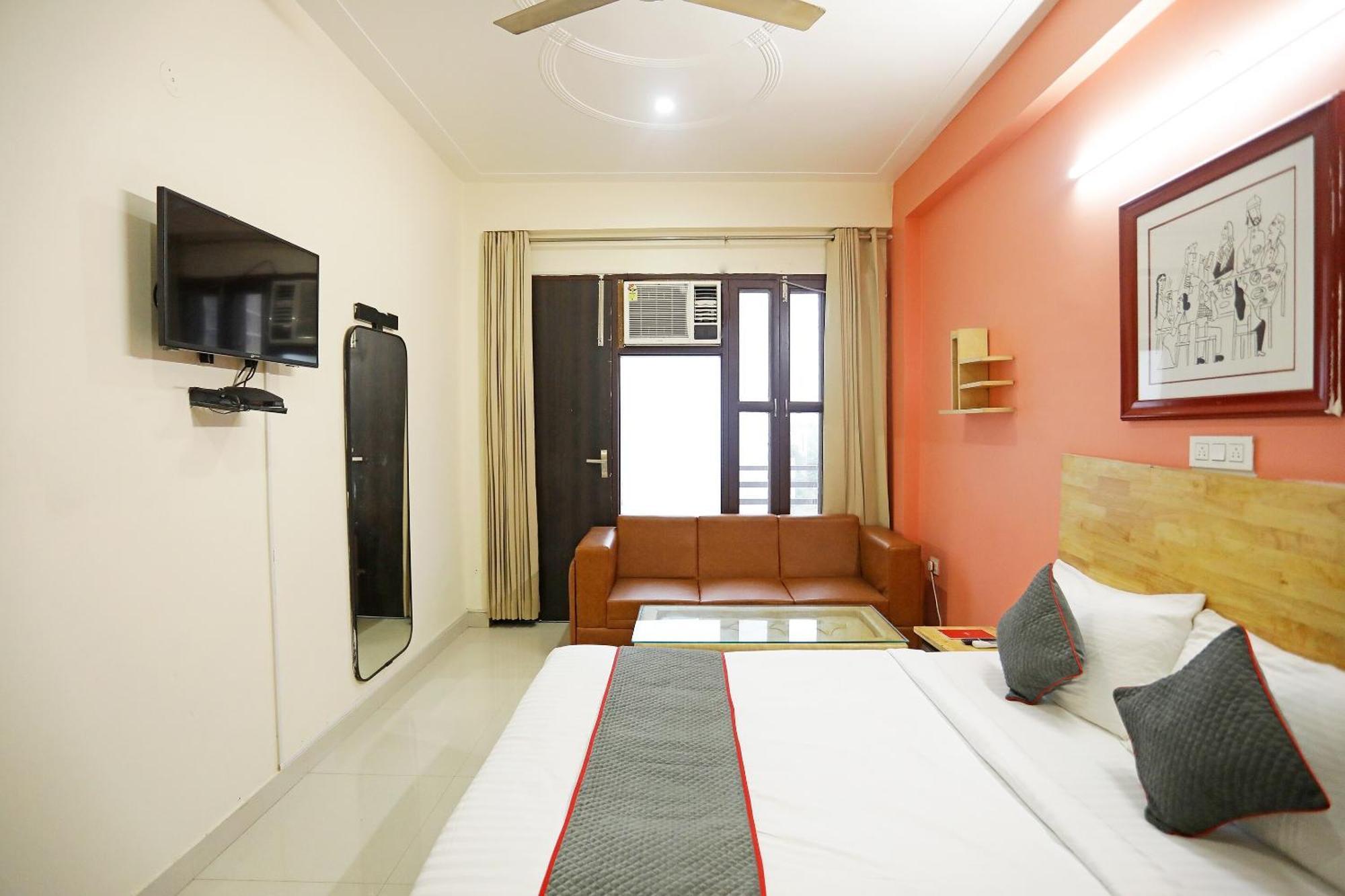 מלון Super Townhouse Cloud Bay, Near Genpact, Sector-69, גורגאון מראה חיצוני תמונה